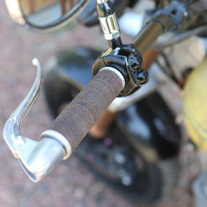 Paire de leviers inversées pour moto Snapped en aluminium